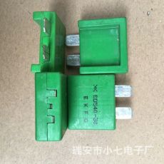 泰科汽車(chē)保險(xiǎn)絲BD504-30 泰科PTC可復(fù)位保險(xiǎn)絲RF2594-000